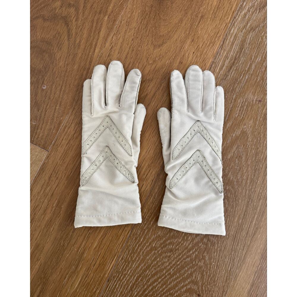 Vintage 80s Isotoner Beige Bone Leather Driving Gloves